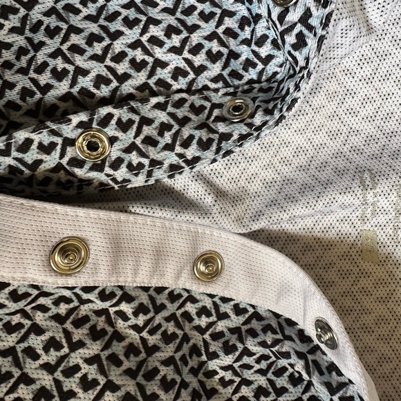 N Vo Women’s Short Sleeve Golf Top With Button Snap. Size small - Picture 7 of 9